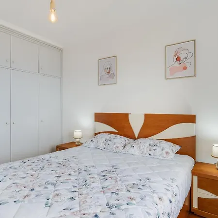 With Sea View By Hr Madeira Apartment