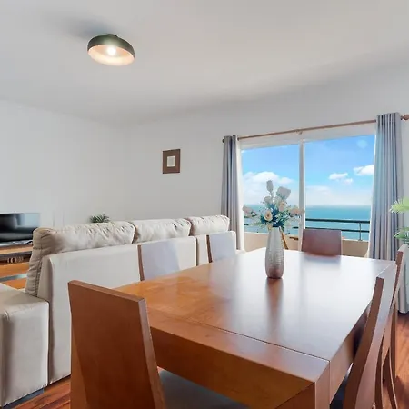 Apartment With Sea View By Hr Madeira Santa Cruz (Madeira)